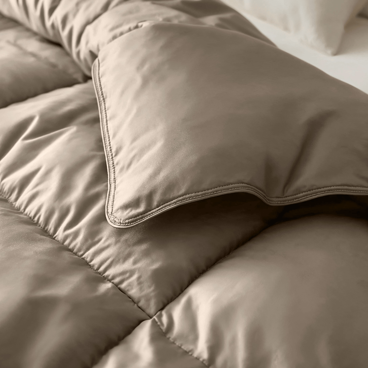 Zelesta Deluxe Uni Satijn Katoenen Dekbed - Notenbruin