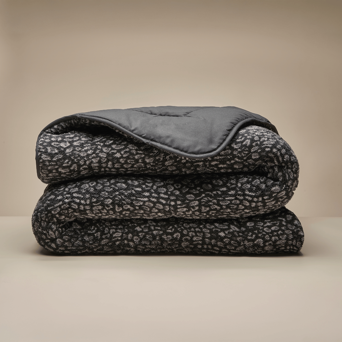 Zelesta Special Teddy Panter Dekbed - Antraciet