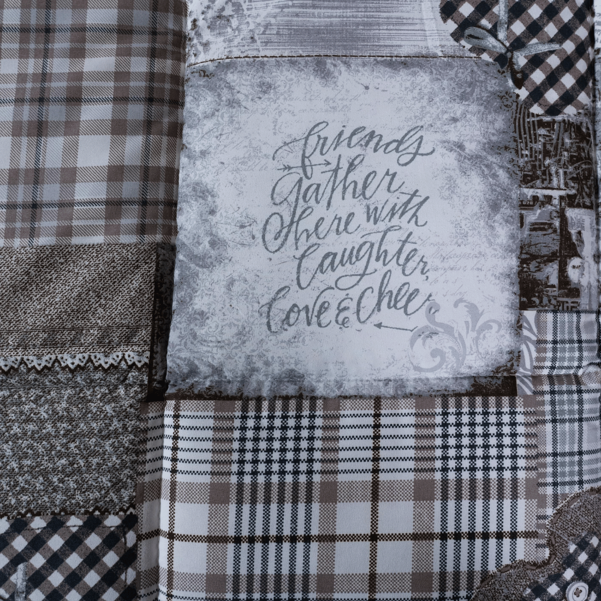 Zelesta Comfort Design 4-Season Duvet - Patchwork Hearts image
