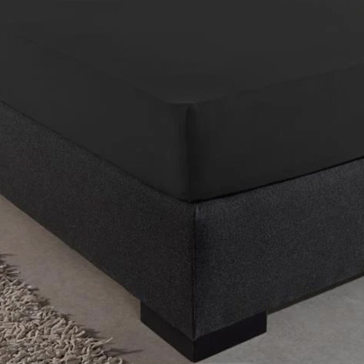 Zelesta Double Jersey Fitted Sheet Black image