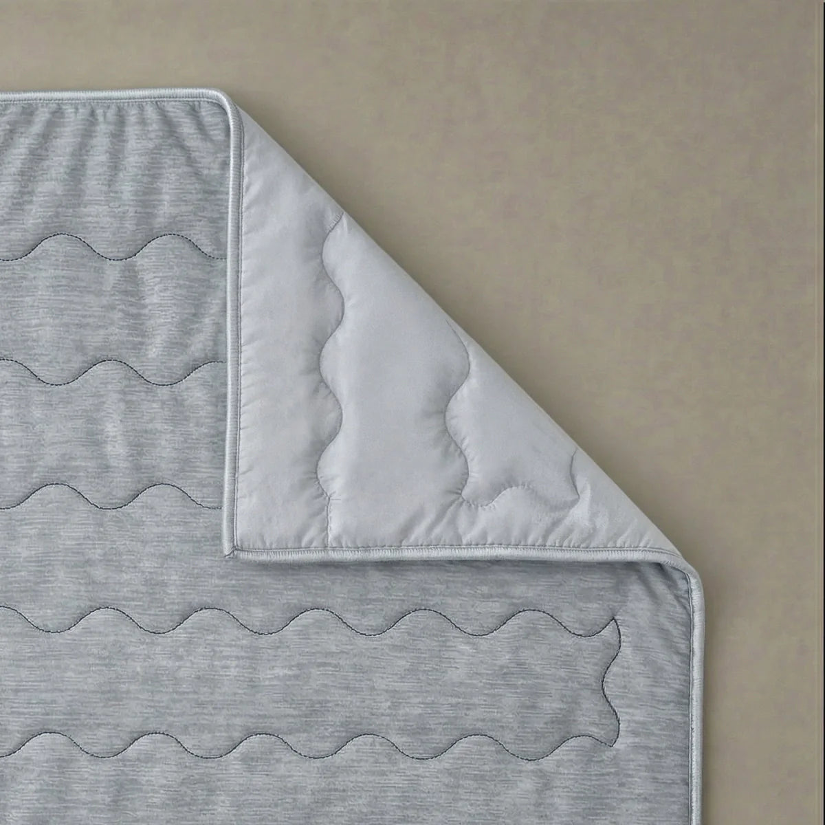 Zelesta Special Cooling Blend Summer Duvet - Warm Grey Linen