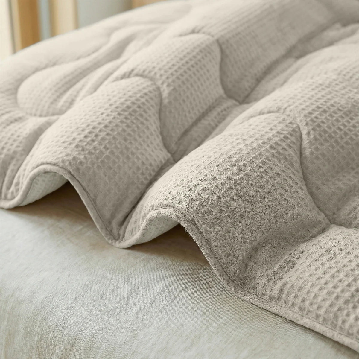 Zelesta Special Cooling Serene Summer Duvet - Cream White