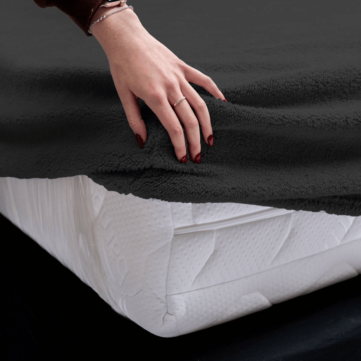 Zelesta Teddy Fitted Sheet - Anthracite image